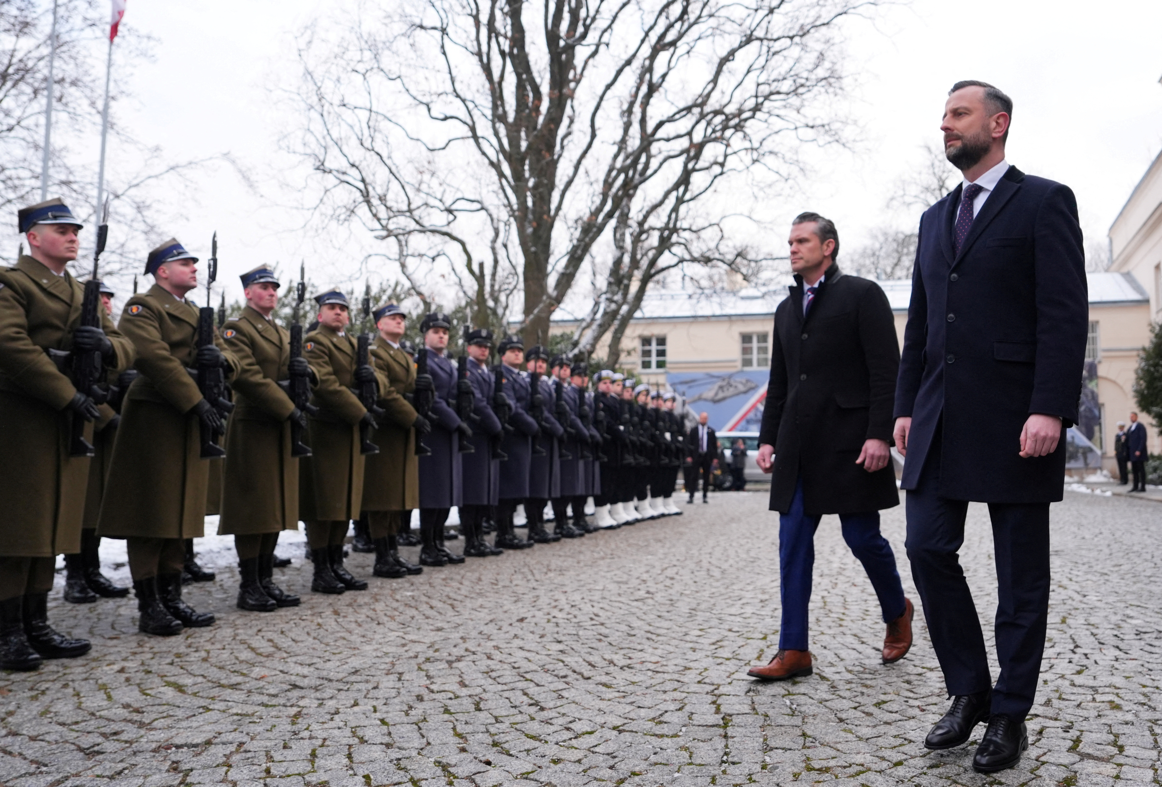 US scraps plans to temporary  deploy 4,000 troops to Poland